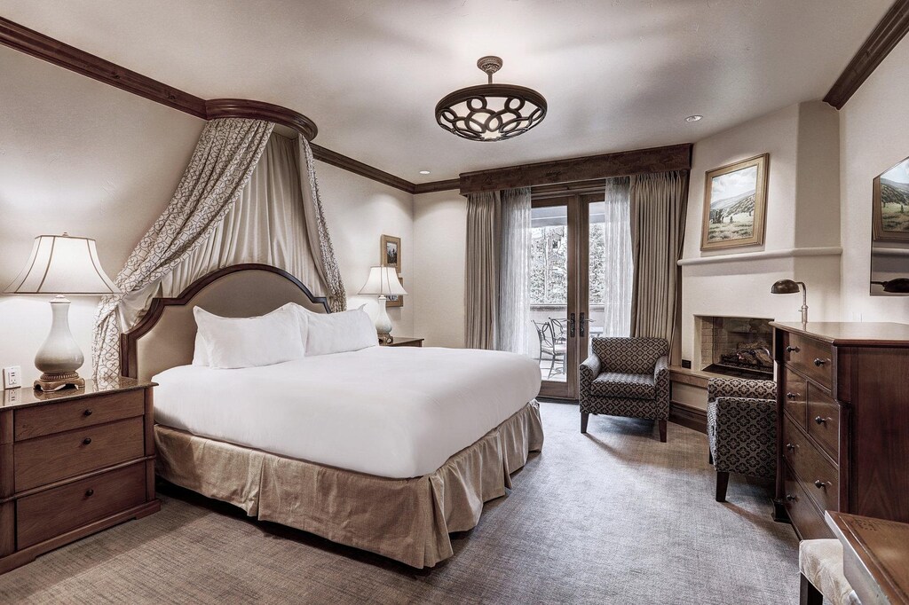 Superior Hotel Room